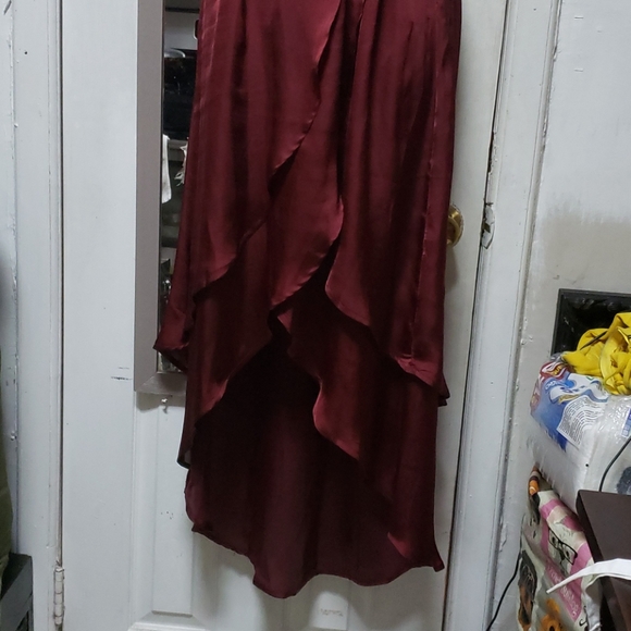 Attar'd State Dress cut off shoulders - Picture 2 of 11